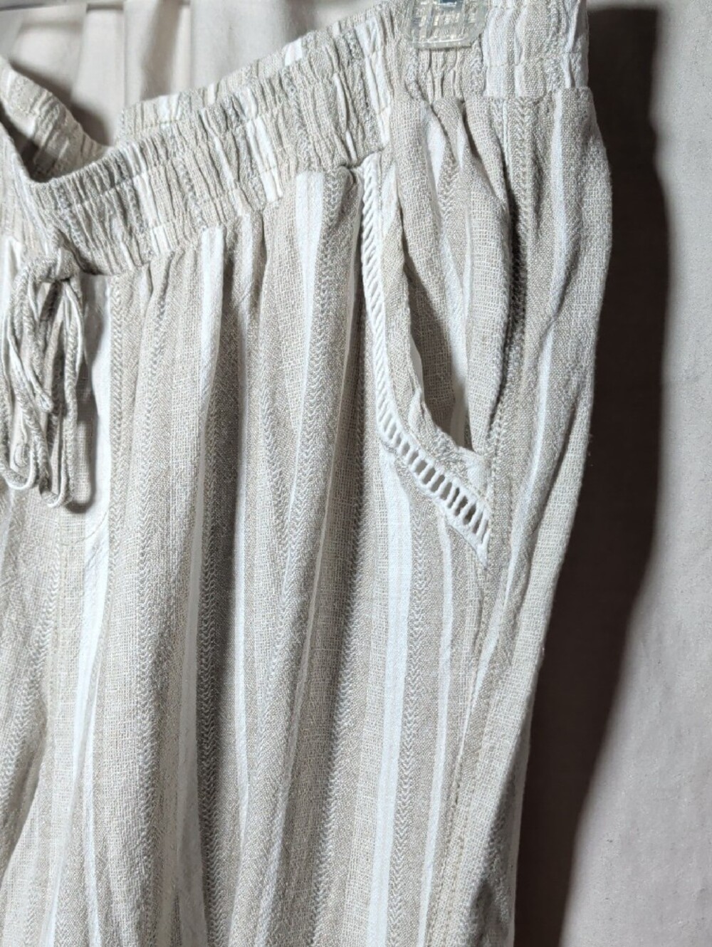 Briggs New York White & Beige Linen Blend Striped Drawstring Chinos - Picture 3 of 7
